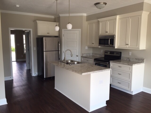 More Photos Of 4302 E Barcelona Way, Augusta Specialty For Sale