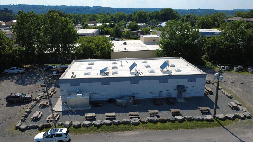 More Photos Of 115 Game Rd, Syracuse Warehouse For Lease