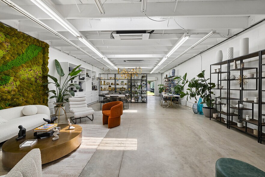 More Photos Of 8560 Venice Blvd, Los Angeles Storefront Retail Office For Sale