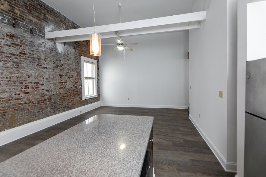 More Photos Of 60 S Main St, Memphis Apartments For Sale