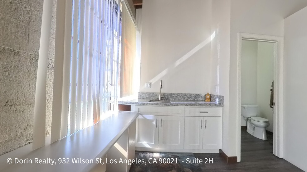 More Photos Of 932 Wilson St, Los Angeles Loft Creative Space For Lease