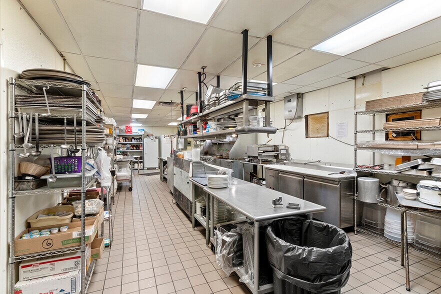 More Photos Of 211 N Maple Ave, Oconto Falls Restaurant For Sale