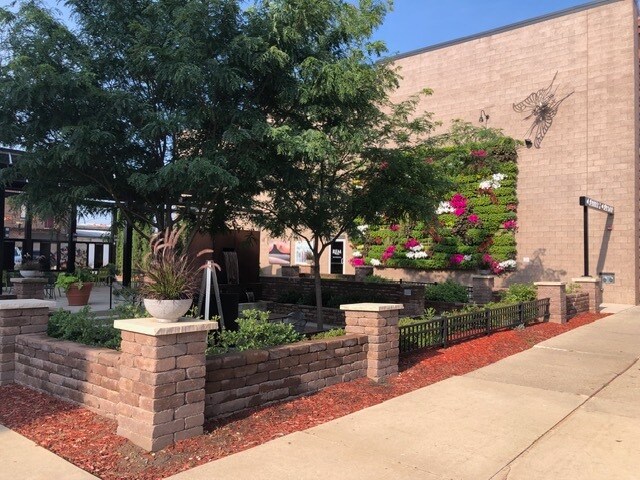 More Photos Of 125 E Main St, Marshalltown General Retail For Sale