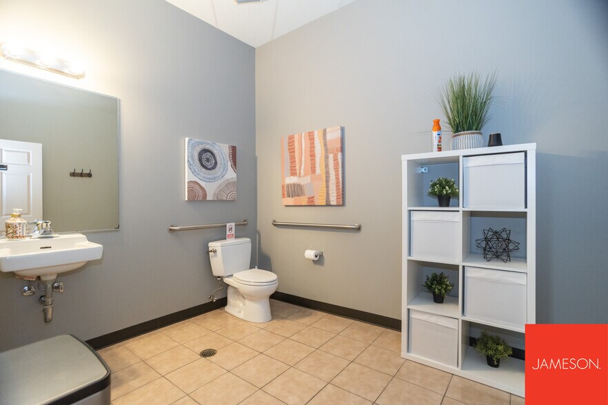 More Photos Of 1600 S Indiana Ave, Chicago Apartments For Sale