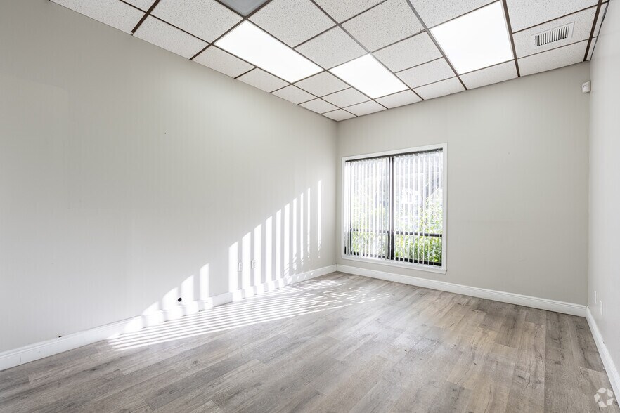 More Photos Of 499 NW 70th Ave, Plantation Office For Lease
