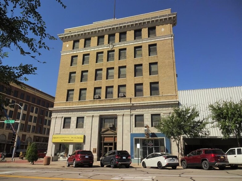 More Photos Of 201 N Penn Ave, Independence Office For Sale