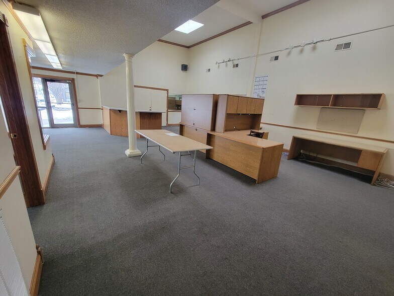 More Photos Of 1417 N A Ave, Sioux Falls Warehouse For Lease