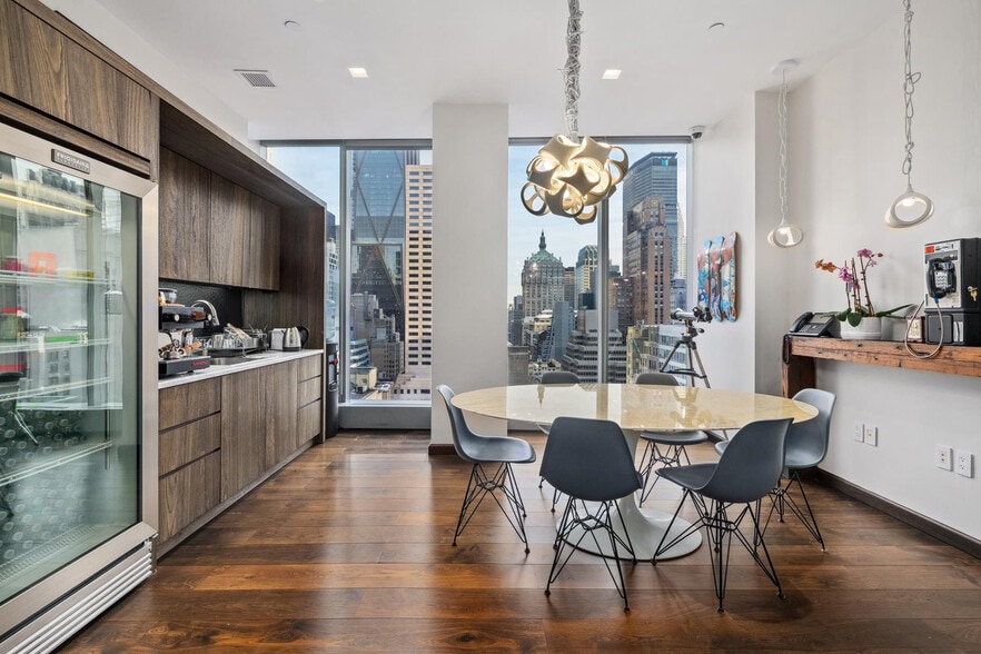 More Photos Of 50 W 47th St, New York Office Residential For Sale