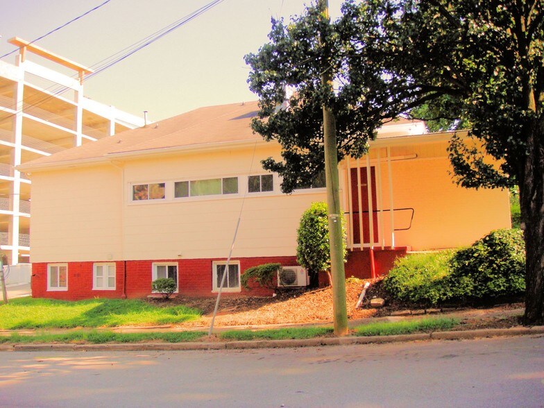 More Photos Of 422 St Marys St, Raleigh Coworking Space