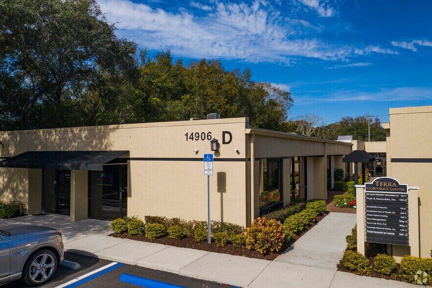 Primary Photo Of 14902 Winding Creek Ct, Tampa Medical For Lease