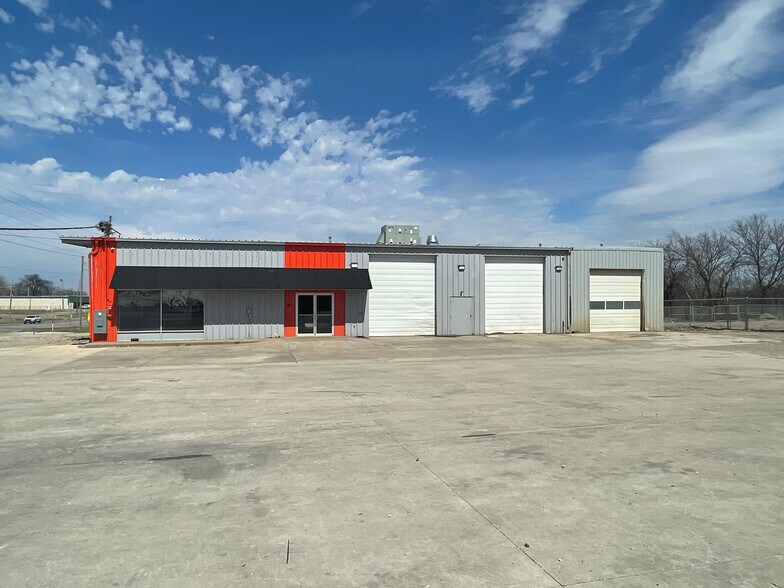 More Photos Of , Sedalia General Retail For Sale