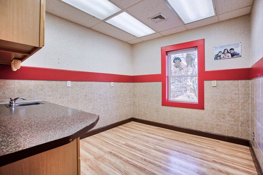 More Photos Of 1020-1030 Park Ave, Plainfield Medical For Sale