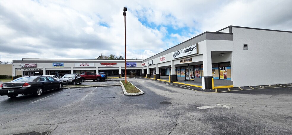 More Photos Of 1217-1239 Kass Cir, Spring Hill Storefront For Lease