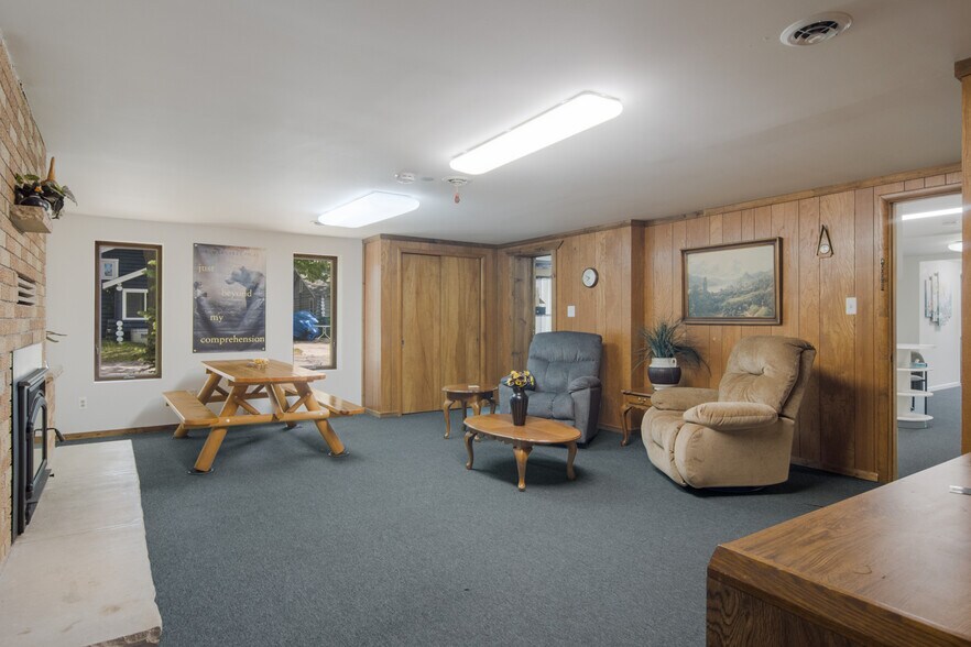 More Photos Of 1070 W Houghton Lake Dr, Prudenville Medical For Sale