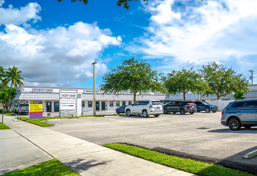 More Photos Of 1446 NW Boca Raton Blvd, Boca Raton Office For Lease