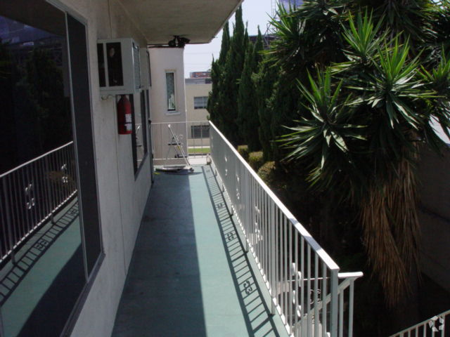More Photos Of 6147 Alcott St, Los Angeles Apartments For Sale