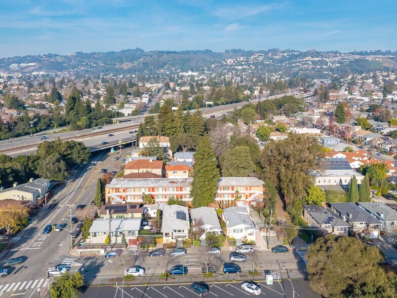 More Photos Of 5412 Claremont Ave, Oakland Apartments For Sale