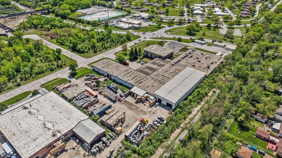 More Photos Of 80-90 North St, Park Forest Manufacturing For Lease