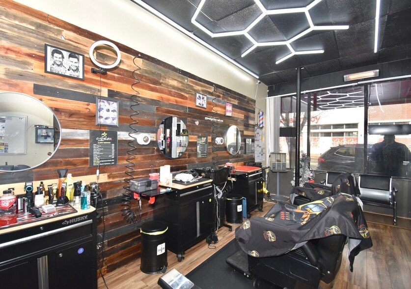 More Photos Of 982 Main St, Springfield Storefront For Sale