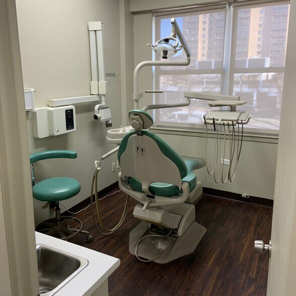 More Photos Of 8616-8626 Queens Blvd, Elmhurst Storefront Retail Office For Lease