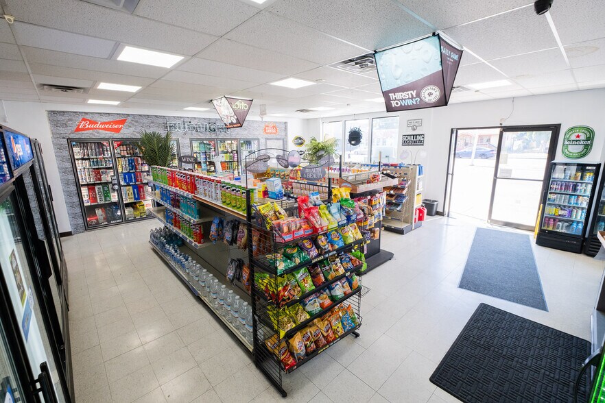 More Photos Of 2730 Meridian St, Bellingham Service Station For Sale