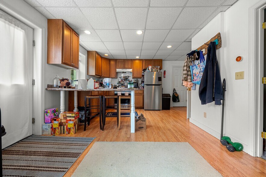 More Photos Of 15 South St, Freeport Apartments For Sale