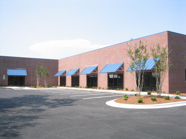 More Photos Of 105 Portwatch Way, Wilmington Light Distribution For Lease