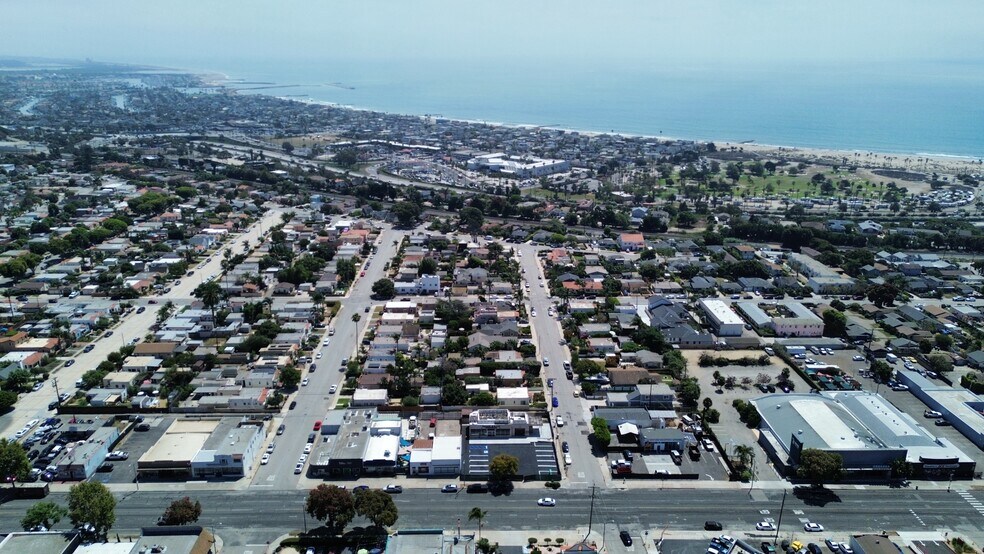 More Photos Of 1946 E Thompson Blvd, Ventura Fast Food For Sale