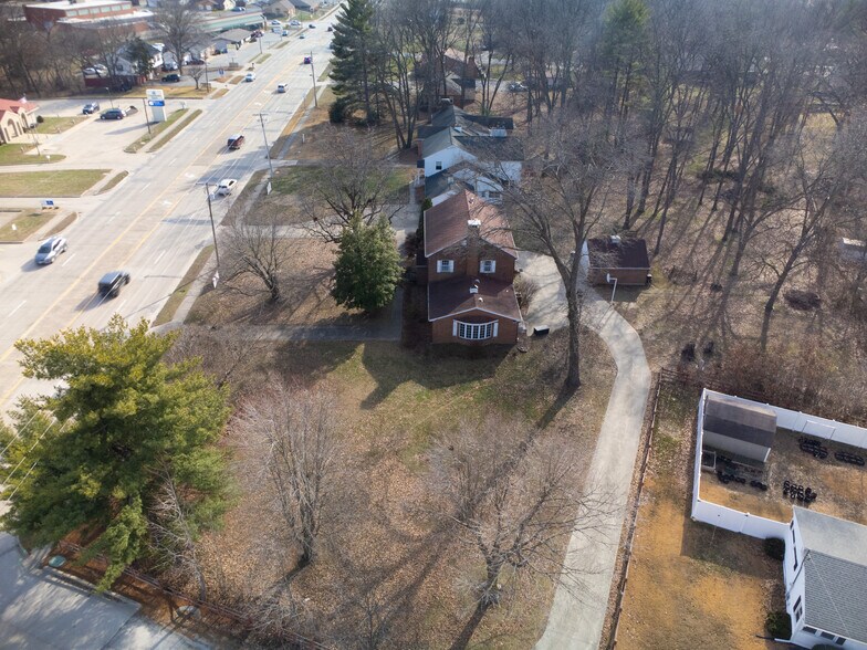 More Photos Of 805-809 N Keller Dr, Effingham Land For Sale