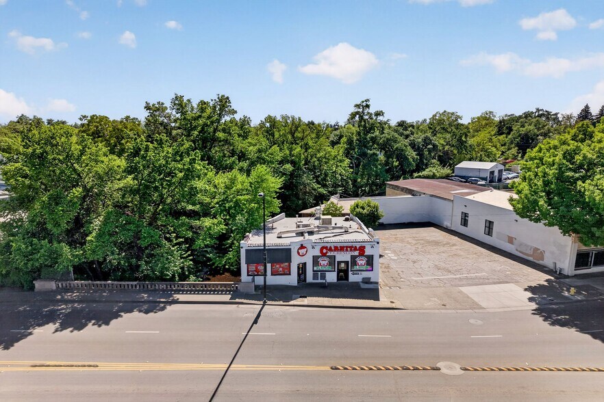 More Photos Of 1020 Main St, Chico Restaurant For Sale