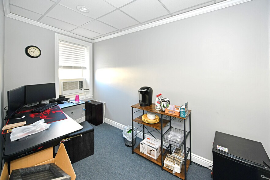 More Photos Of 133 Westwood Ave, Westwood Storefront Retail Office For Sale