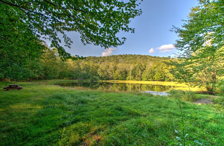 More Photos Of 167 Route 191, Cresco General Retail For Lease