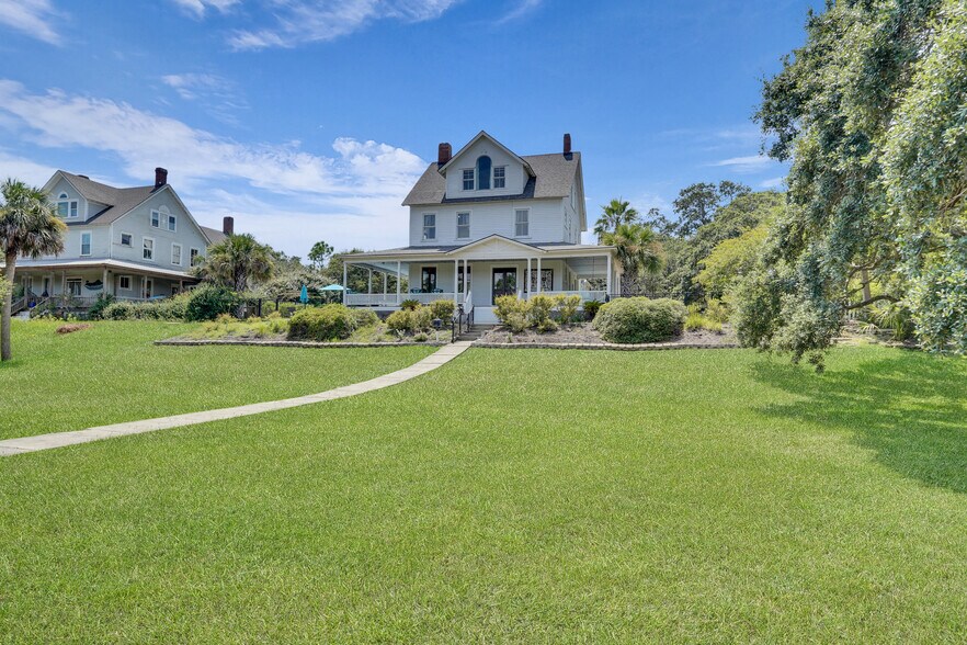 More Photos Of 21 Officers Row, Tybee Island Hospitality For Sale