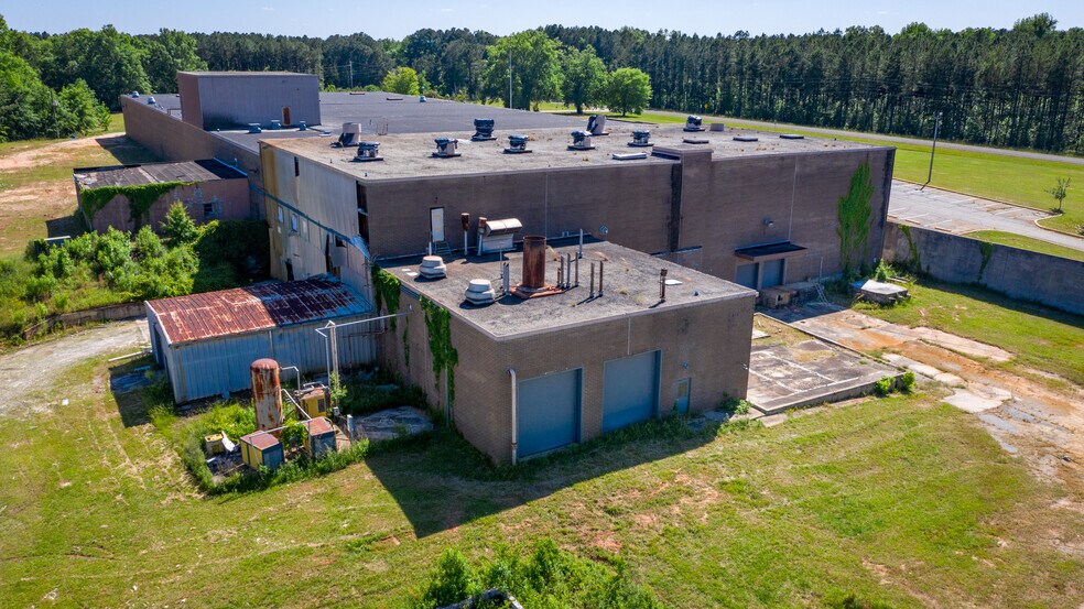 More Photos Of 1664 Sharon Rd, Washington Warehouse For Sale