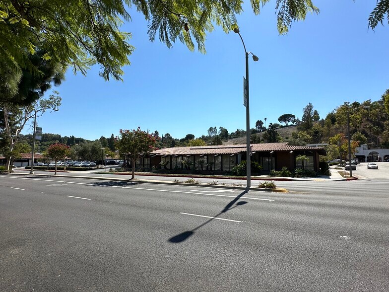 More Photos Of 811-897 Silver Spur Rd, Rolling Hills Estates Unknown For Lease