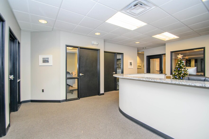 More Photos Of 2433 Oak Valley Dr, Ann Arbor Medical For Sale
