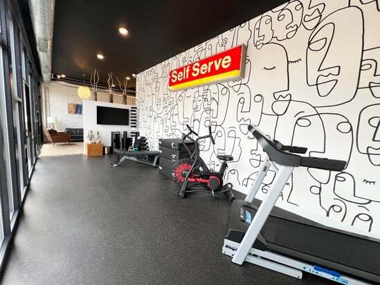 More Photos Of 505 N 2nd St, Wilmington Hotel For Sale