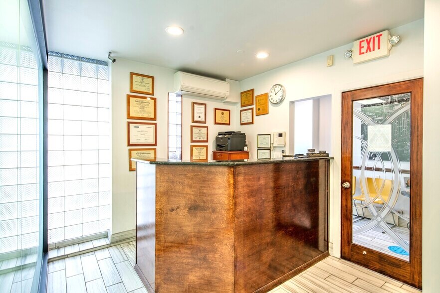 More Photos Of 250 E 32nd St, New York Office Residential For Sale