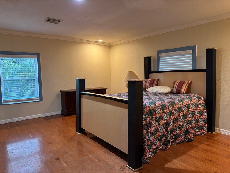 More Photos Of 8 E Summit St, Apopka Specialty For Sale