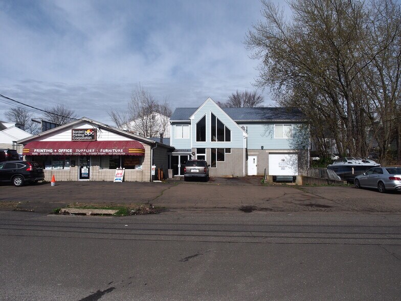 More Photos Of 42 Michael St, East Haven Office For Sale