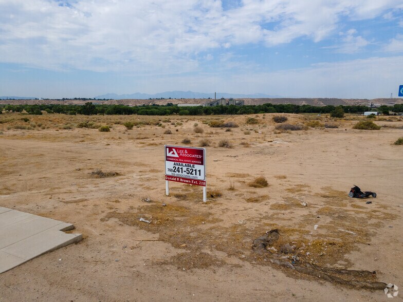 More Photos Of Stoddard Wells Rd, Victorville Distribution For Sale