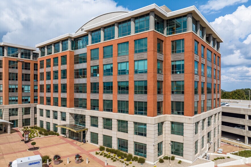 More Photos Of 525 Junction Rd, Madison Office For Lease