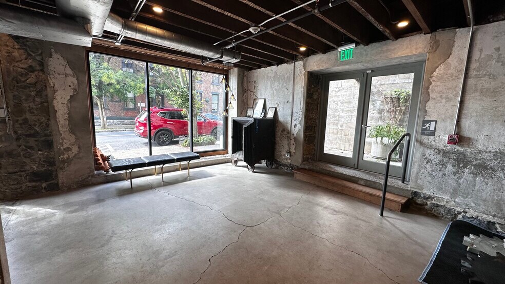 More Photos Of 225 Ferry St, Easton Office Residential For Lease