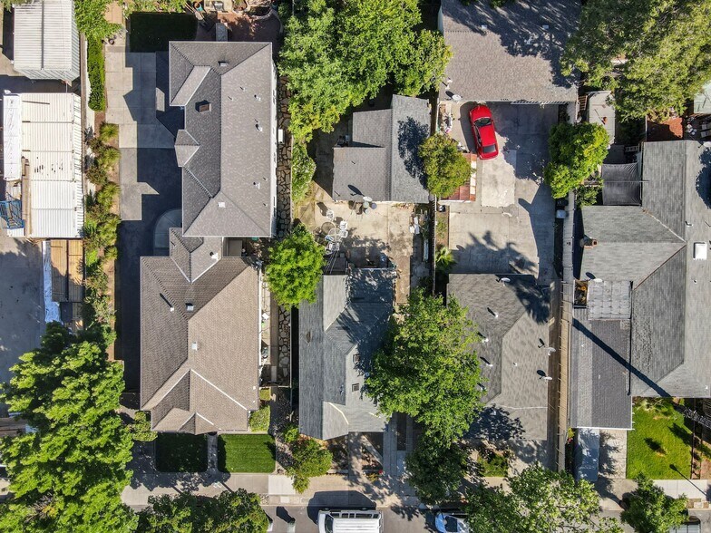 More Photos Of 65 E 2nd St, Morgan Hill Showroom For Sale