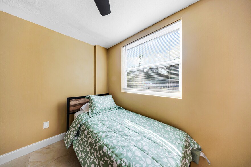 More Photos Of 193 NW 58th St, Miami Apartments For Sale