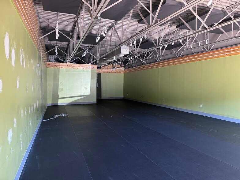 More Photos Of 199 John W Morrow Jr Pky, Gainesville Unknown For Lease