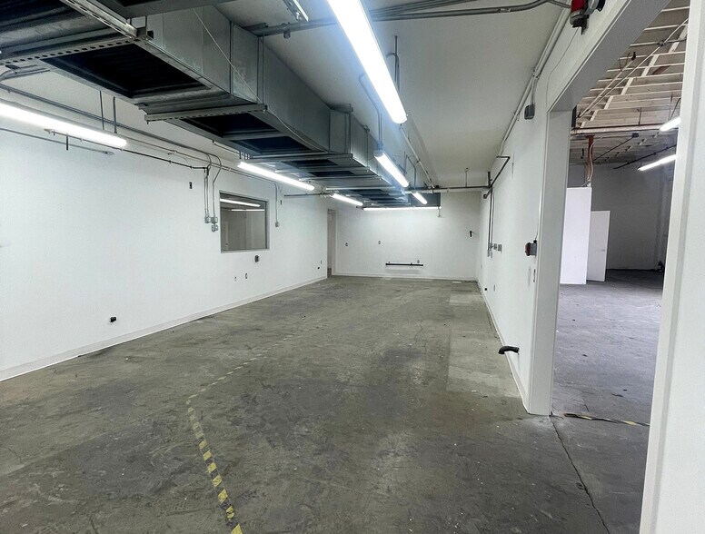 More Photos Of 3045 E 11th St, Los Angeles Warehouse For Lease