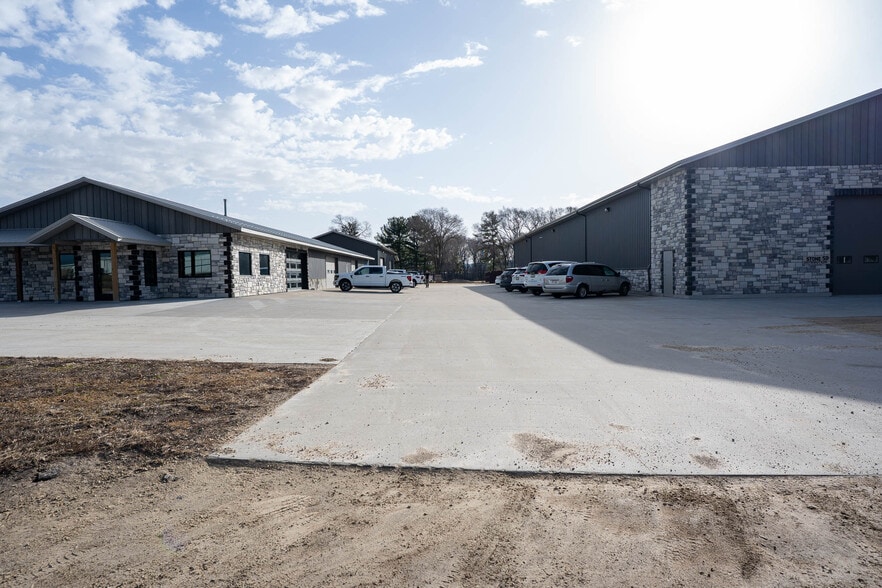 More Photos Of N5550 County Road Z, Onalaska Flex For Sale