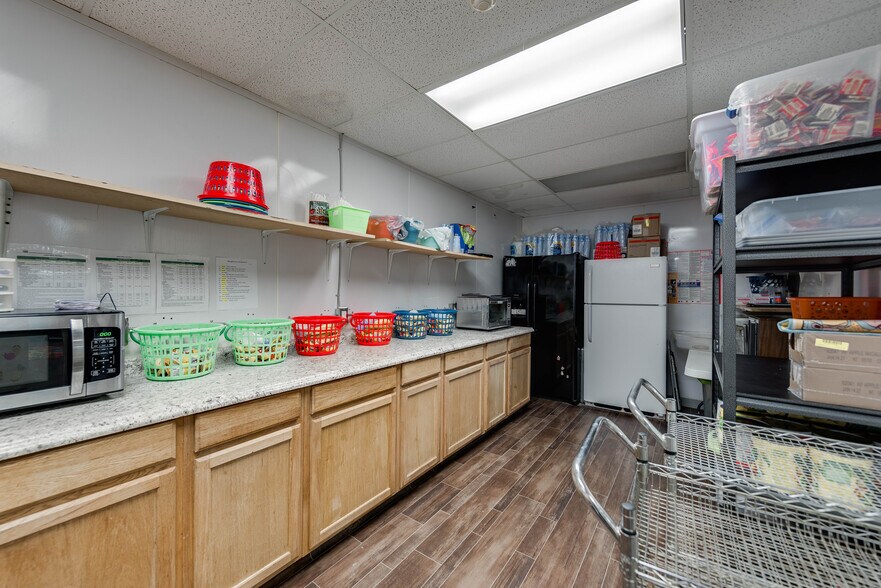 More Photos Of 815 N Grant St, Odessa Freestanding For Sale