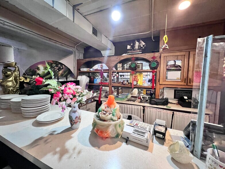 More Photos Of 6 Market St, Osage City Freestanding For Sale